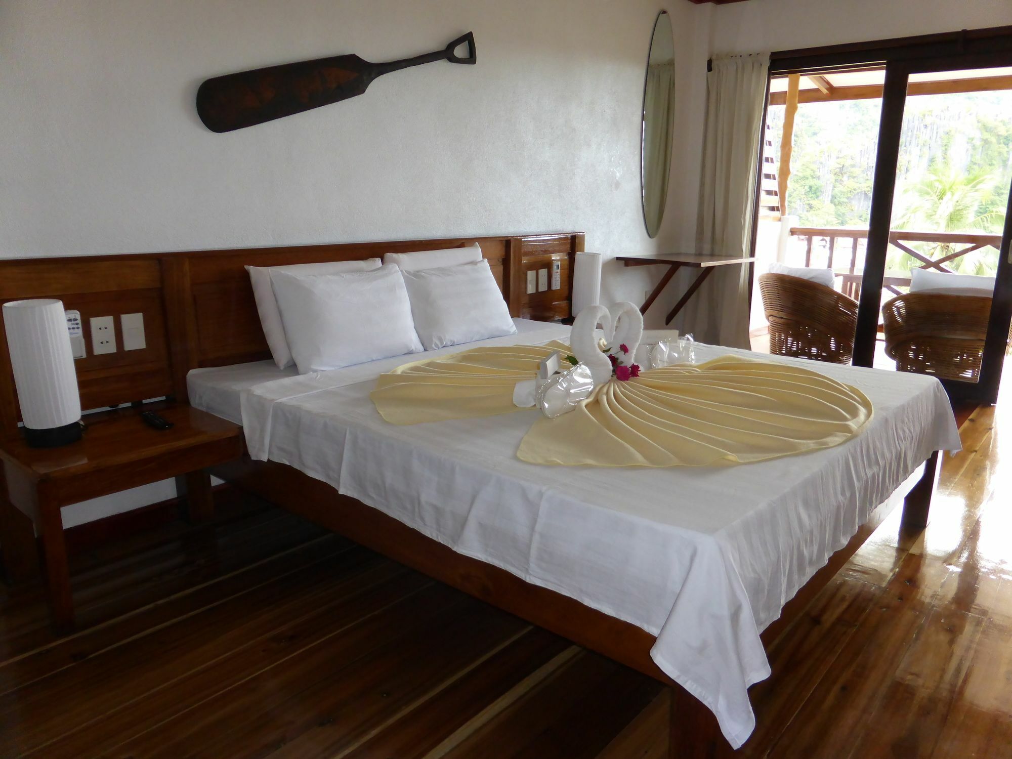 Mansion Buenavista Hotel เอลนิโด ภายนอก รูปภาพ